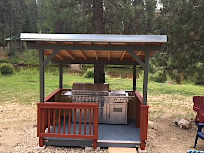 Picture of the Lone Pine Place in Garden Valley, Idaho