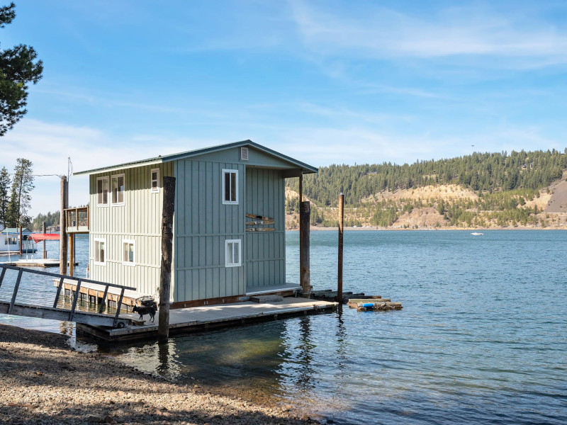 Picture of the Two Lakefront Homes - Main Home & Floating Home in Coeur d Alene, Idaho