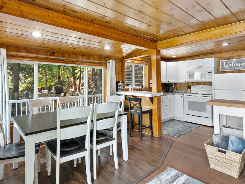 Picture of the Lakeside Remodeled Cabin - Hayden in Coeur d Alene, Idaho