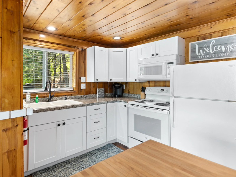 Picture of the Lakeside Remodeled Cabin - Hayden in Coeur d Alene, Idaho