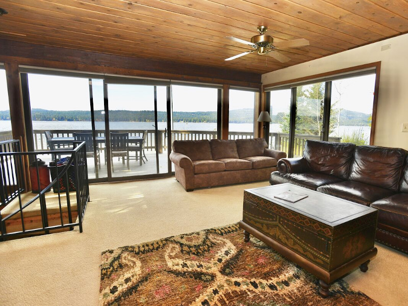 Picture of the Classic McCall Lake House in McCall, Idaho