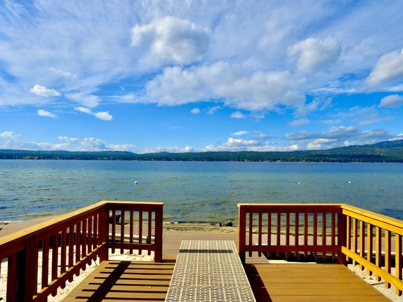 Picture of the Classic McCall Lake House in McCall, Idaho