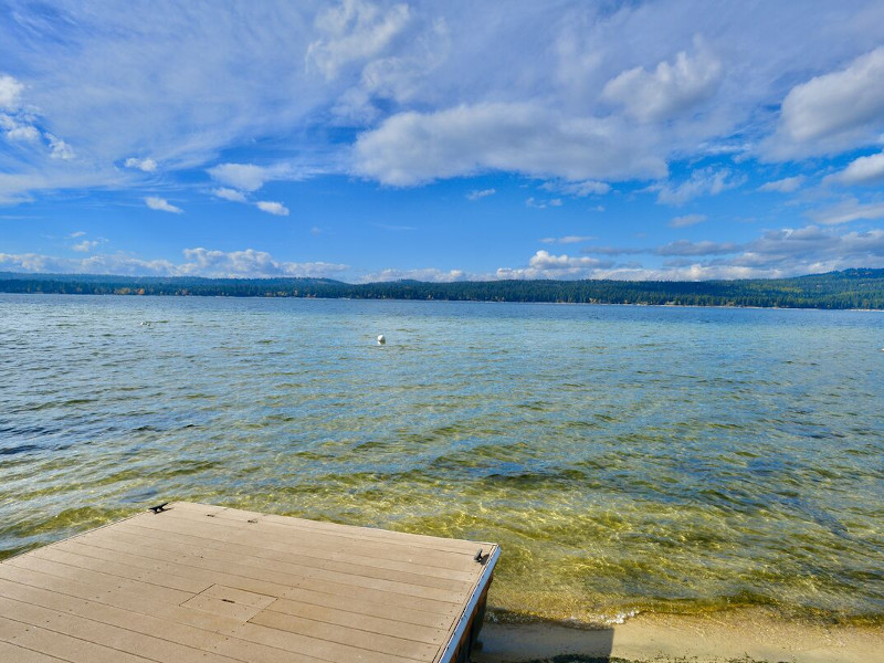 Picture of the Classic McCall Lake House in McCall, Idaho