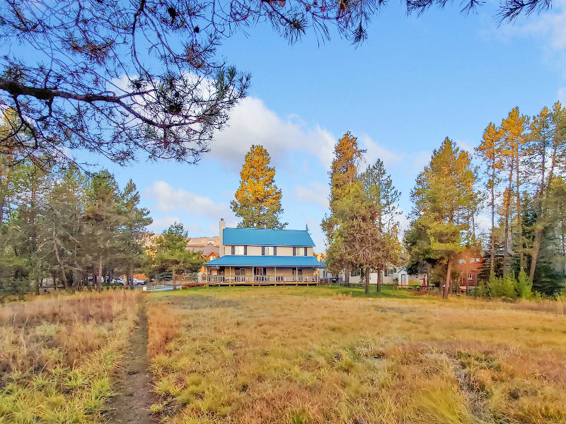 Picture of the Lake Front Ranch House in Donnelly, Idaho