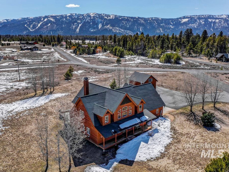 Picture of the Salmon Run Retreat in Donnelly, Idaho