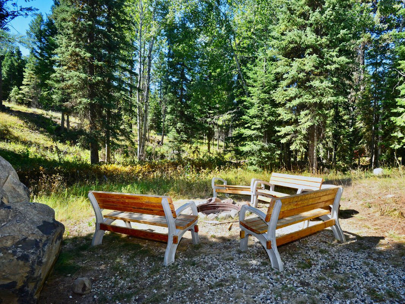 Picture of the Spring Mountain Manor in McCall, Idaho