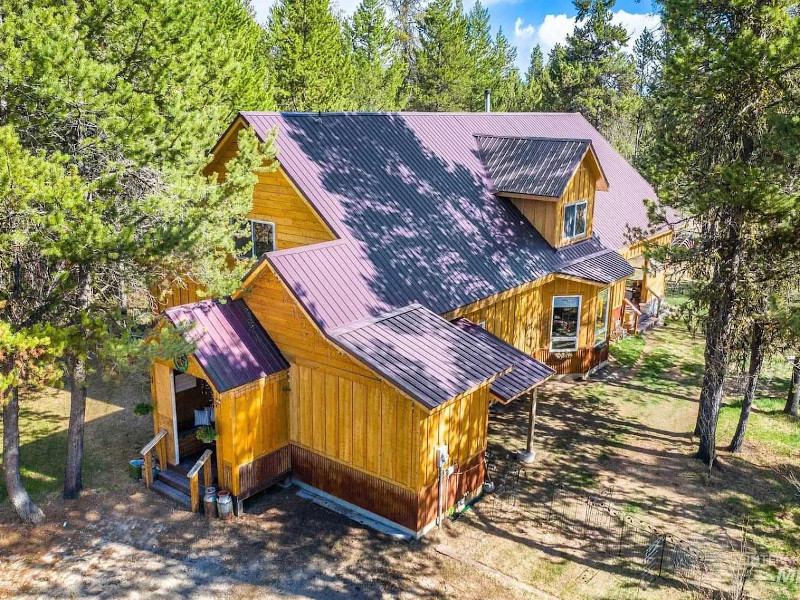 Picture of the Mt. Leon Lodge in Donnelly, Idaho