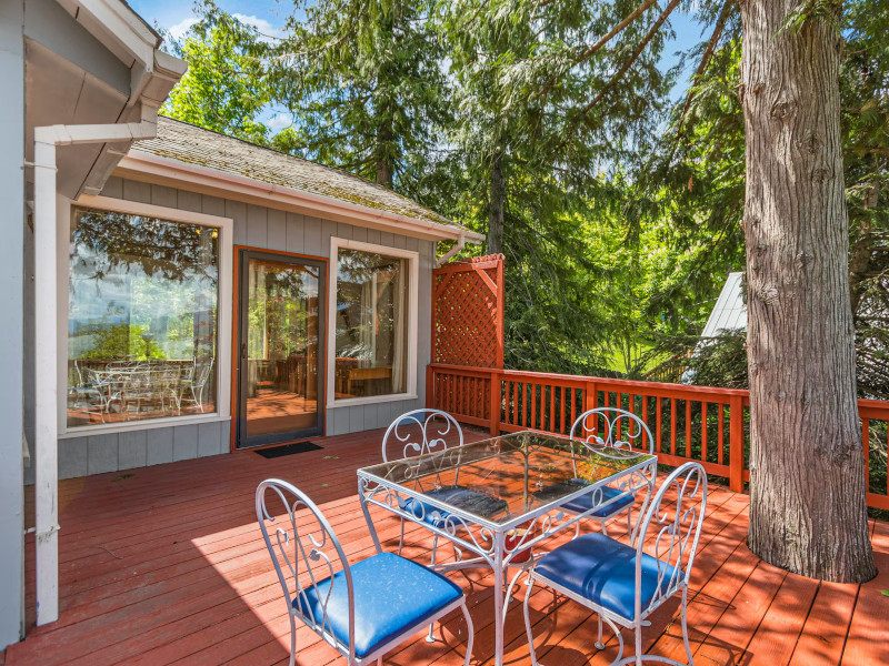 Picture of the Calm Waters Lakeside Cabin in Sandpoint, Idaho