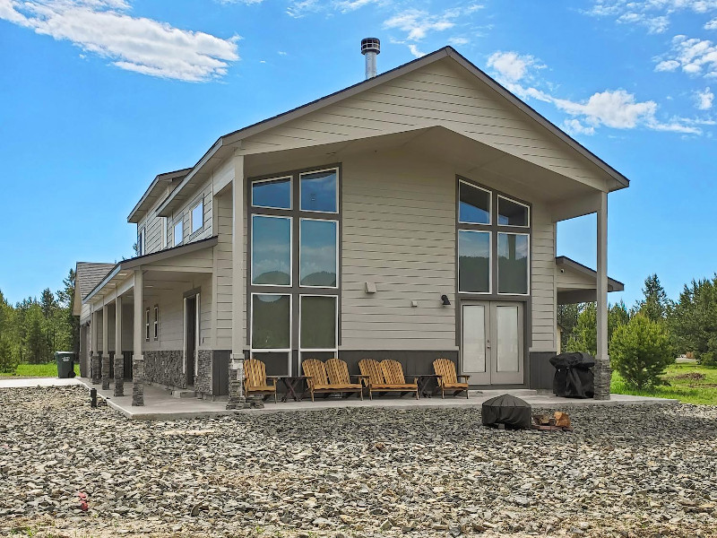 Picture of the Hillbilly Hideaway in Donnelly, Idaho