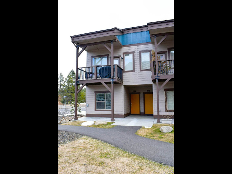 Picture of the Broken Pine Townhomes in McCall, Idaho