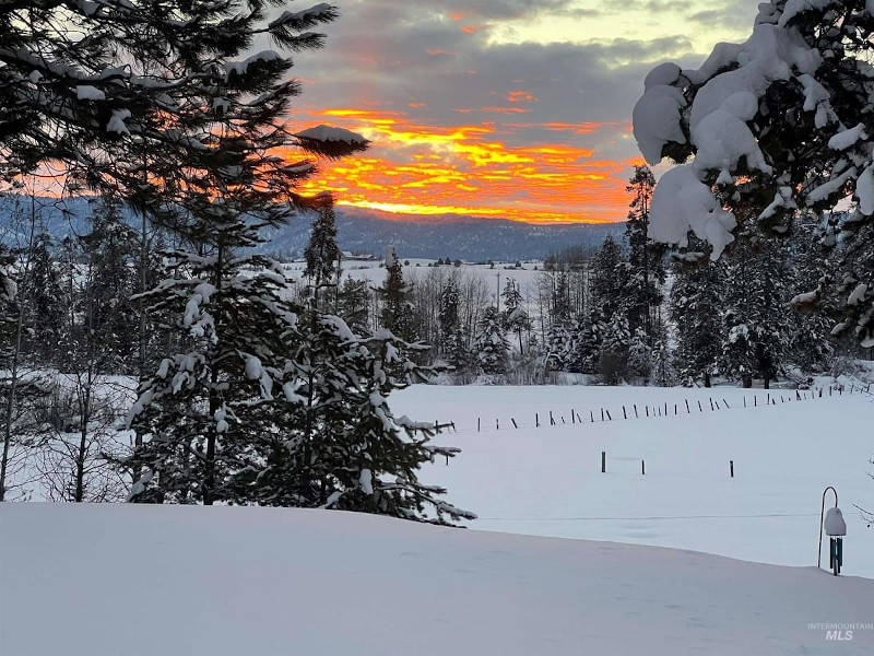 Picture of the Black Fork Lodge in McCall, Idaho