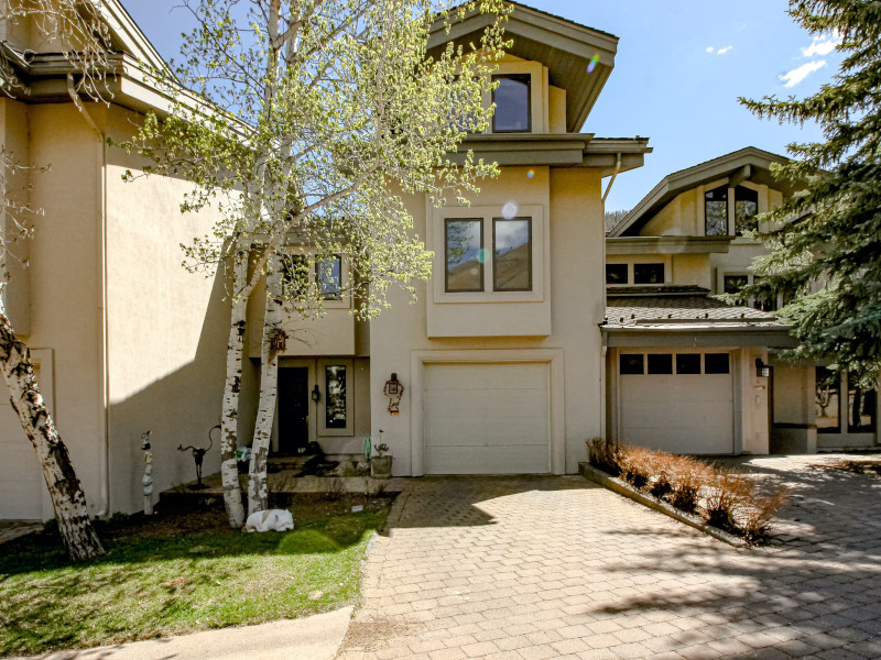Picture of the Pinnacle Townhomes in Sun Valley, Idaho