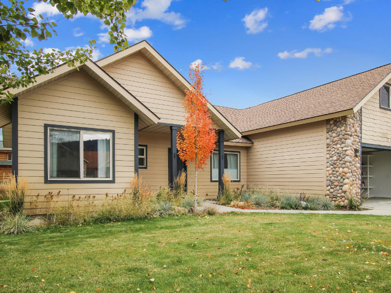 Picture of the Pine Crest Cottage in Donnelly, Idaho