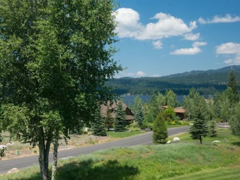 Picture of the Sugar Loaf in McCall, Idaho