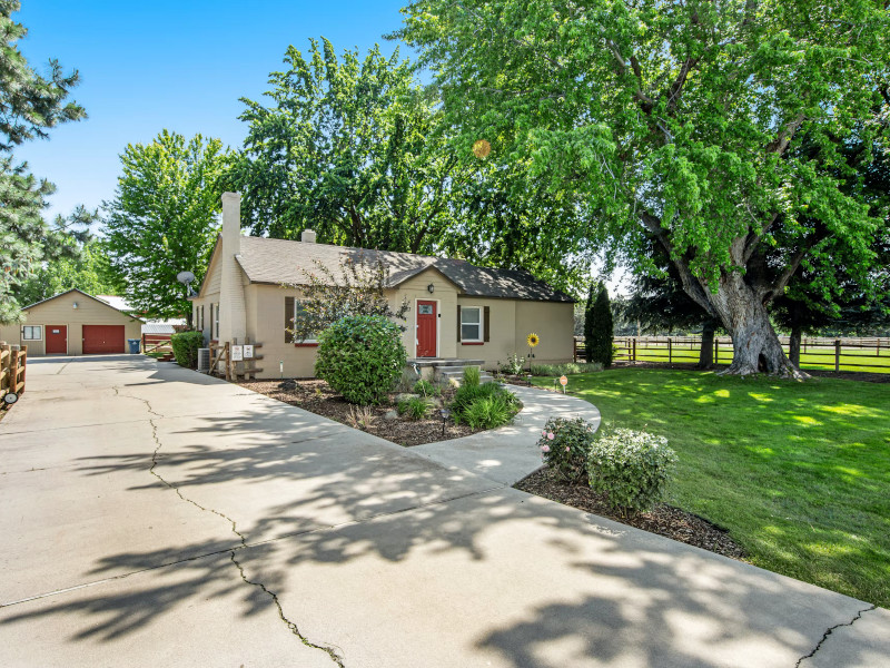 Picture of the Serenity Springs - Main House in Eagle, Idaho