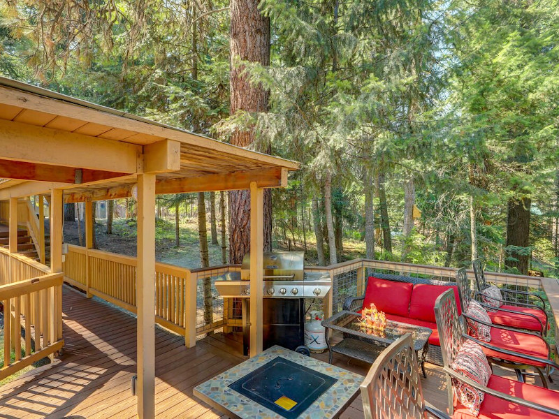 Picture of the Carlson Cabin in McCall, Idaho