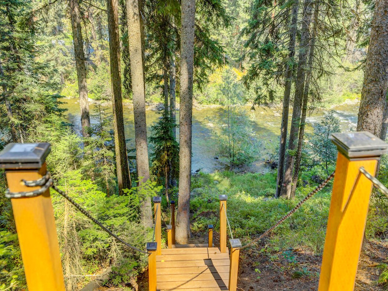 Picture of the Carlson Cabin in McCall, Idaho