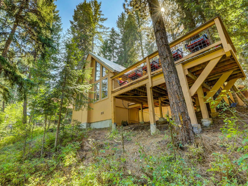 Picture of the Carlson Cabin in McCall, Idaho