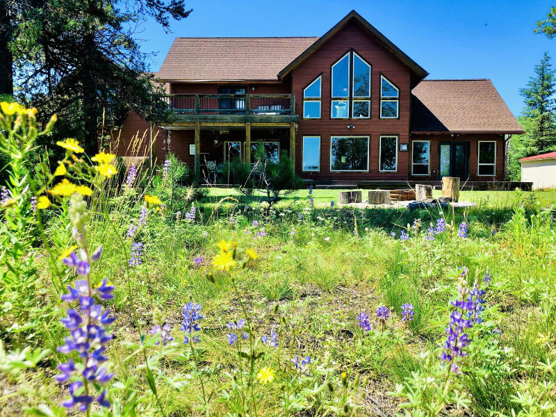 Picture of the Lake Forest Lodge in Donnelly, Idaho