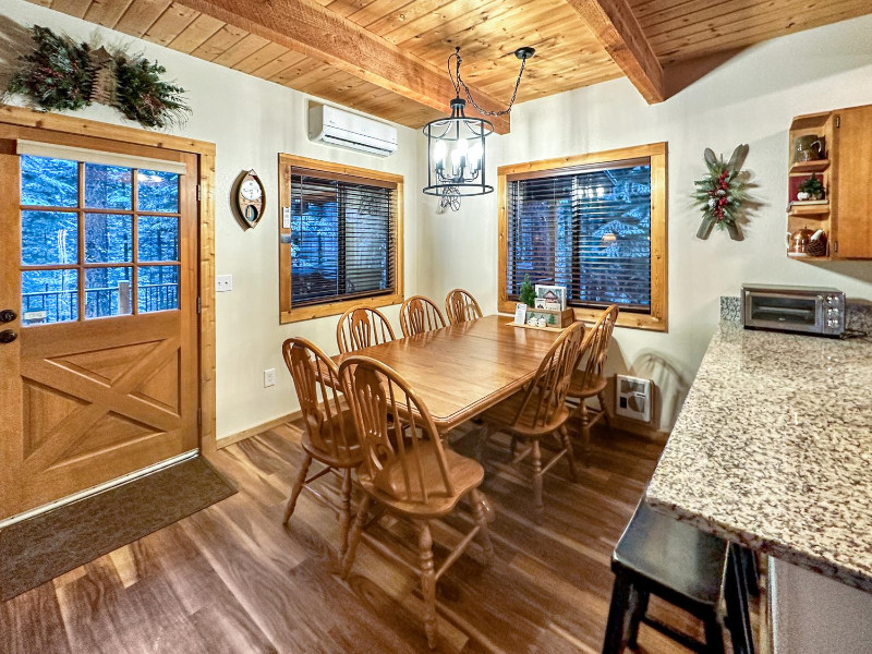 Picture of the Mossy Pines Cabin in Cascade, Idaho