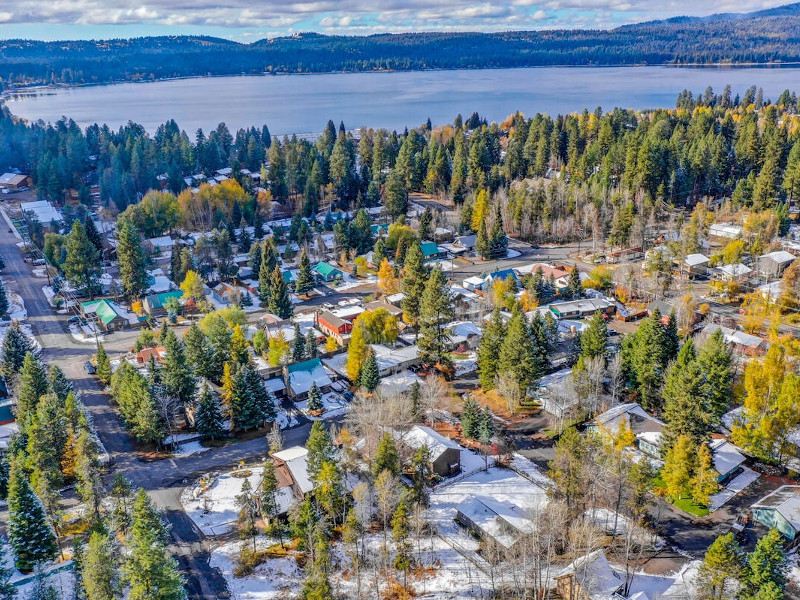 Picture of the Dobbys Place in McCall, Idaho