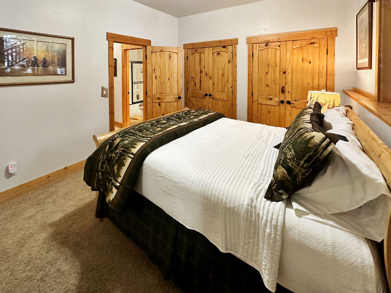 Picture of the Aspen Lodge in McCall, Idaho