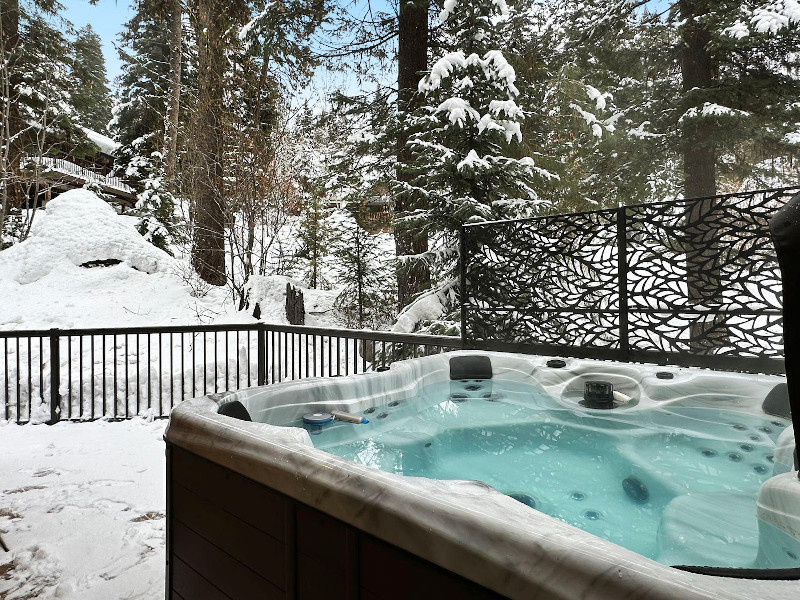 Picture of the Aspen Lodge in McCall, Idaho