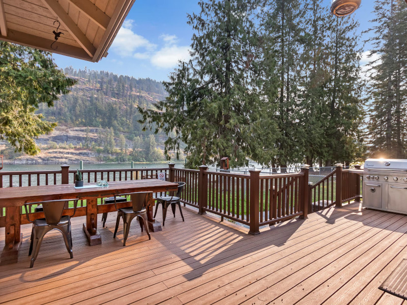 Picture of the Heckaneckis River Lake Lodge - Clark Fork, ID in Sandpoint, Idaho