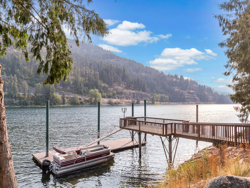 Picture of the Heckaneckis River Lake Lodge - Clark Fork, ID in Sandpoint, Idaho