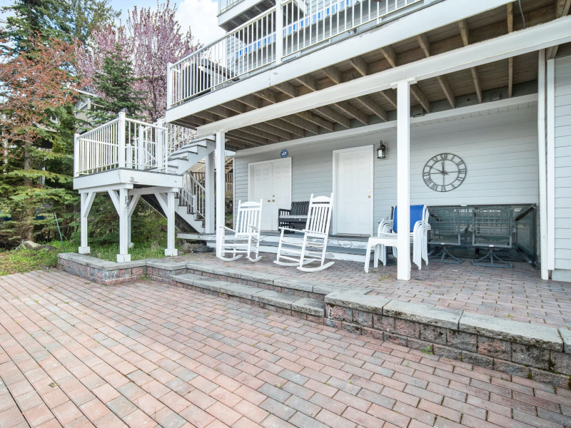 Picture of the Honeysuckle Beach Retreat in Hayden, Idaho