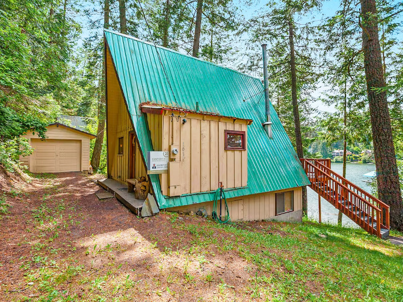 Picture of the Kidd Island Bay Cabin Retreat in Coeur d Alene, Idaho