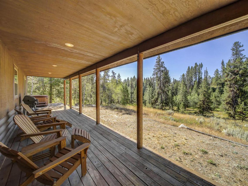 Picture of the Big Buck Lodge in McCall, Idaho