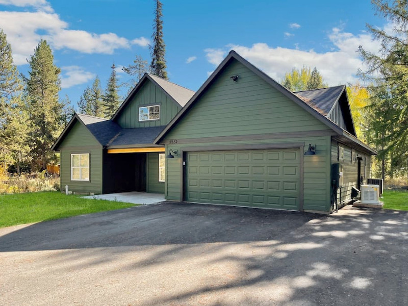 Picture of the Huckleberry Hideout in Donnelly, Idaho