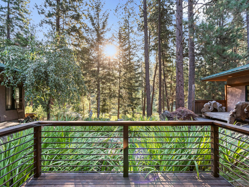 Picture of the Selby Knoll Main House in Harrison, Idaho