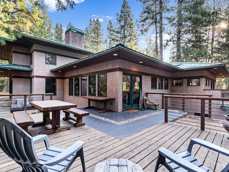 Picture of the Selby Knoll Main House in Harrison, Idaho