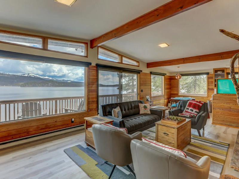 Picture of the Laur House on Little Payette Lake in McCall, Idaho