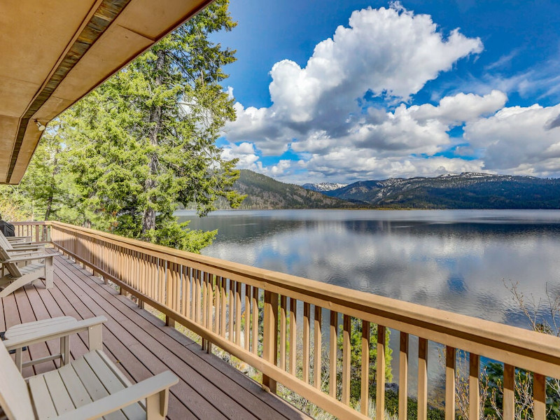 Picture of the Laur House on Little Payette Lake in McCall, Idaho