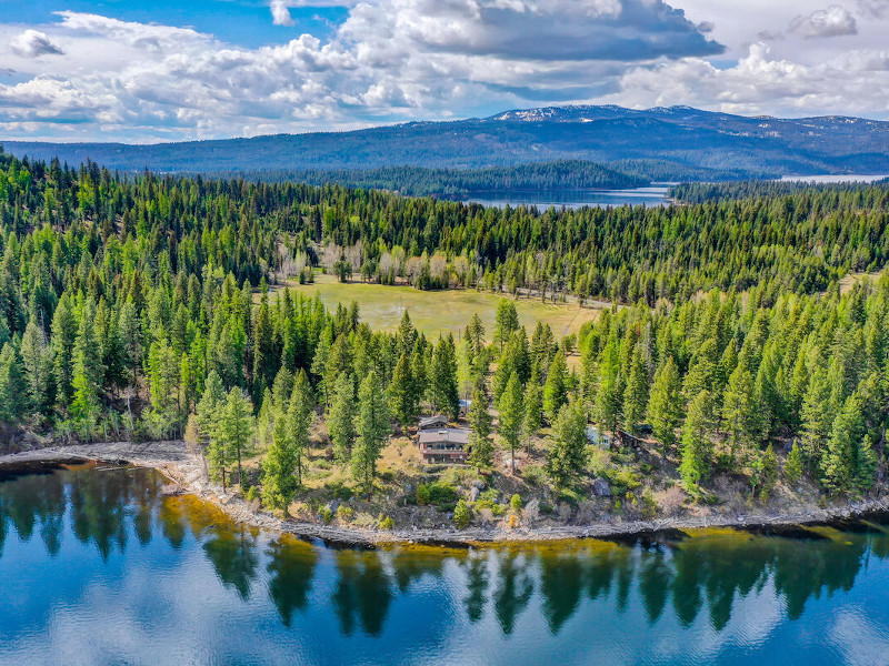 Picture of the Laur House on Little Payette Lake in McCall, Idaho