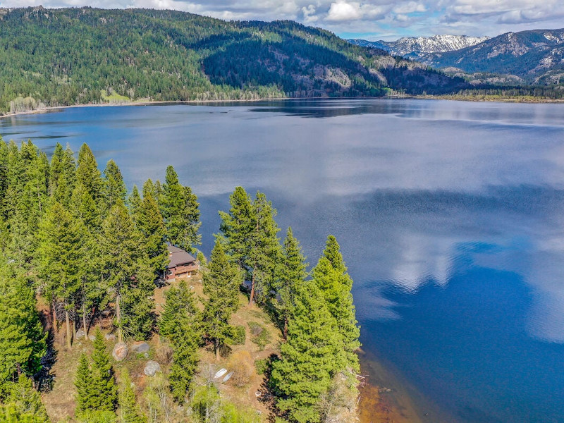 Picture of the Laur House on Little Payette Lake in McCall, Idaho