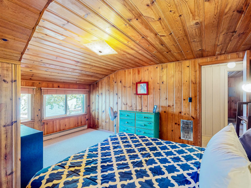 Picture of the Weeping Willow Cabin in Hayden, Idaho