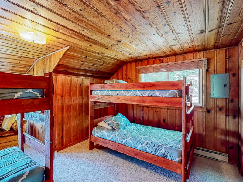 Picture of the Weeping Willow Cabin in Hayden, Idaho