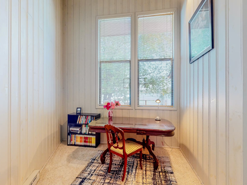 Picture of the Weeping Willow Cabin in Hayden, Idaho