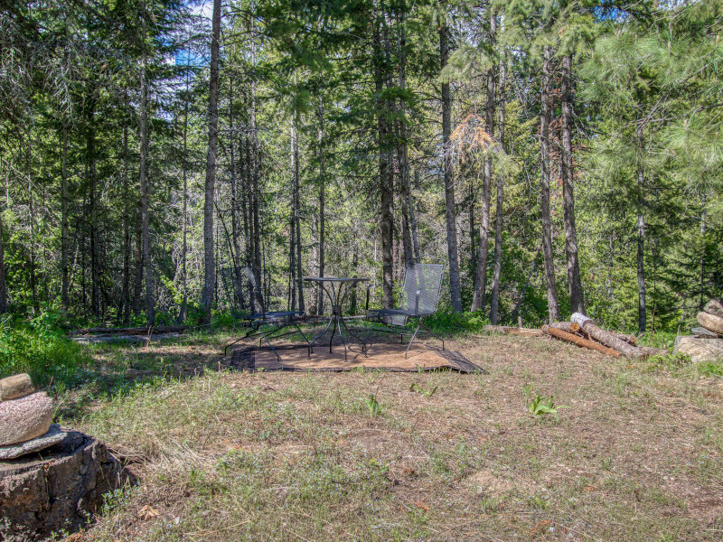 Picture of the Little Tooth Retreat - Little Cabin in Sandpoint, Idaho