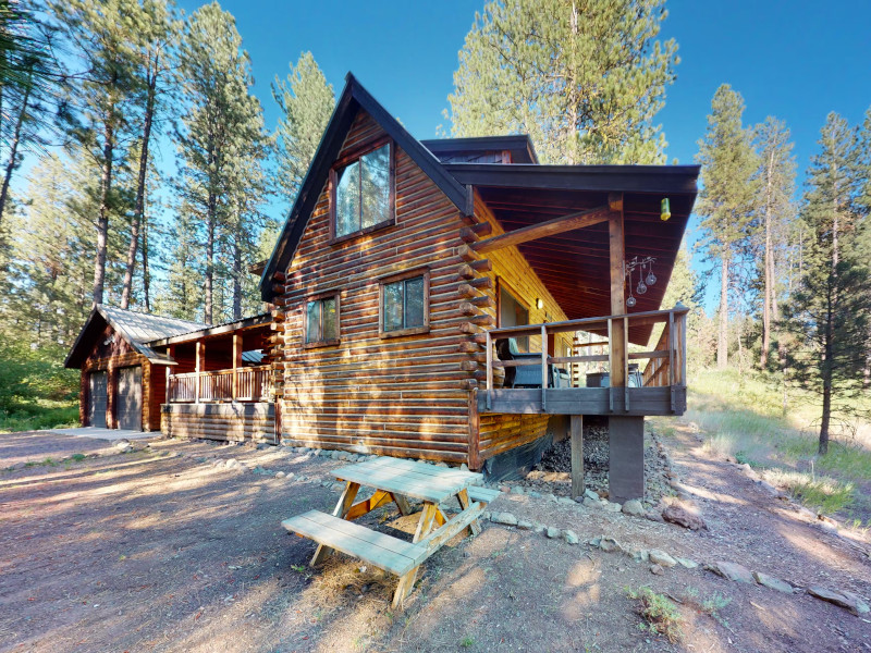 Picture of the Woodland Chalet in New Meadows, Idaho