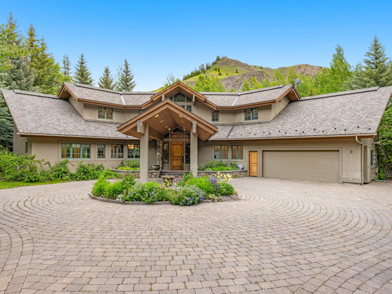 Picture of the Lane Ranch Chateau in Sun Valley, Idaho