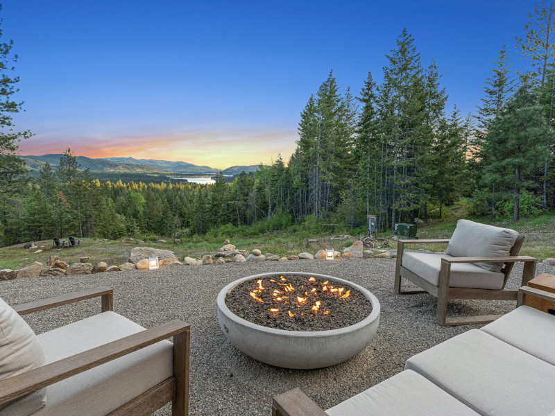 Picture of the Little Tooth Retreat - Big Cabin in Sandpoint, Idaho