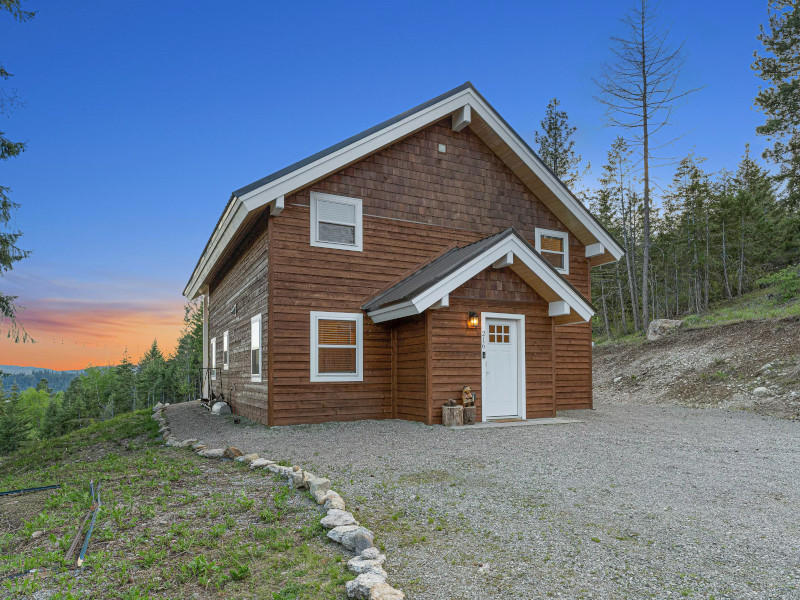 Picture of the Little Tooth Retreat - Big Cabin in Sandpoint, Idaho