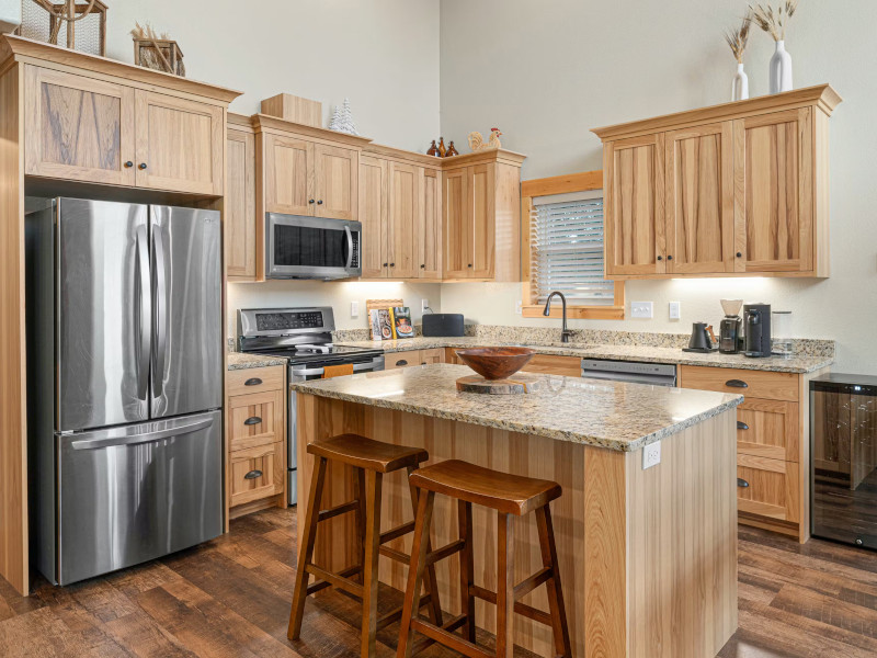 Picture of the Little Tooth Retreat - Big Cabin in Sandpoint, Idaho