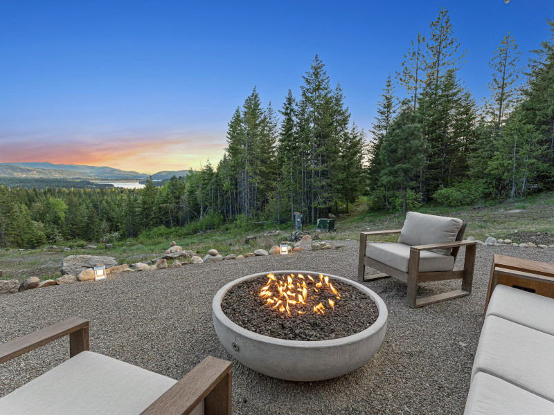 Picture of the Little Tooth Retreat - Big Cabin in Sandpoint, Idaho