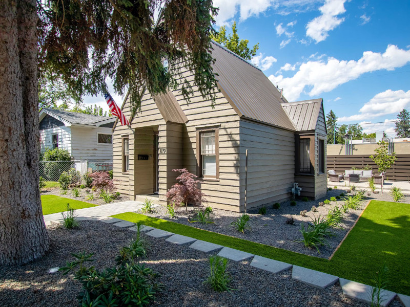 Picture of the Coeur d Alene Gem in Coeur d Alene, Idaho